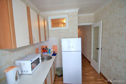 Холодильник, газовая плита, микроволновая печь, электрочайник