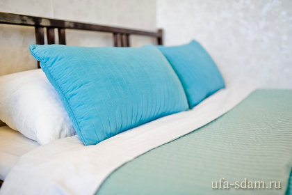 Предоставляются белоснежные постельные принадлежности и полотенца 